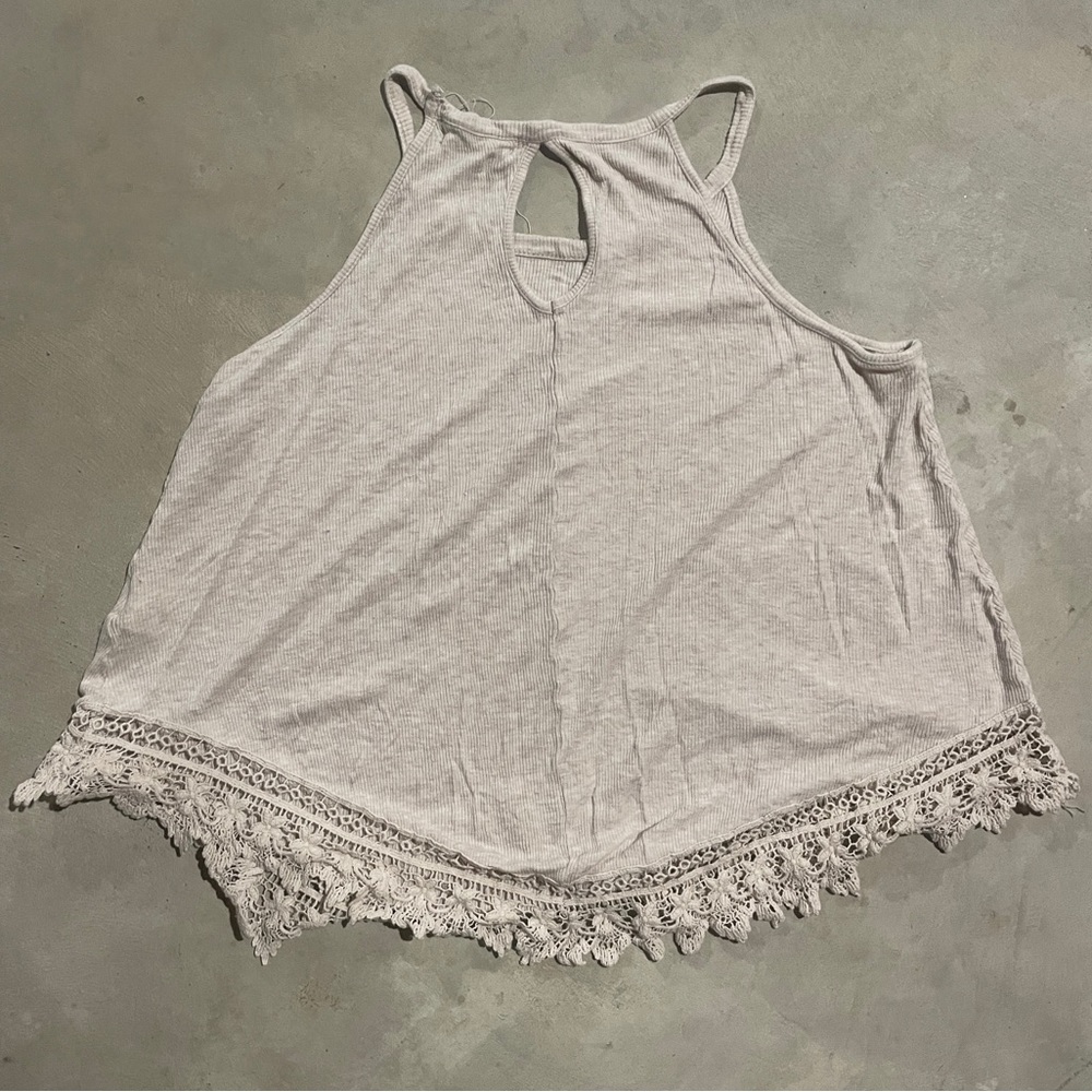 Flowy Tank Top - Picture 3 of 4